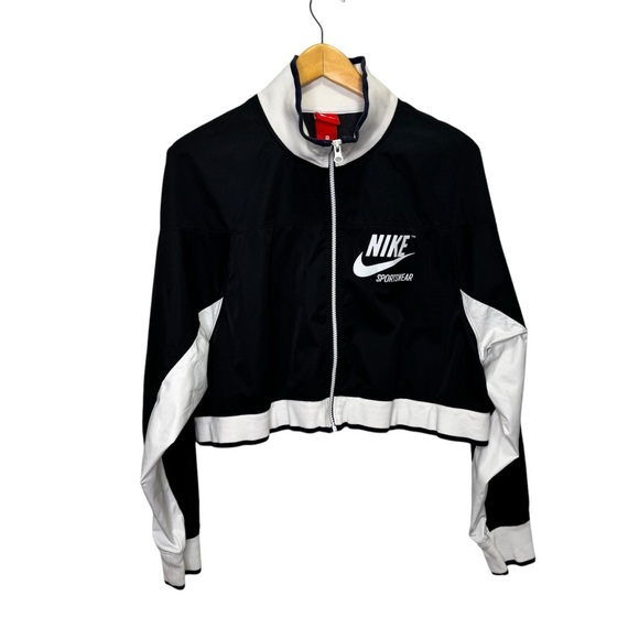 Nike Sportswear Cropped Track Jacket Size XL Activewear Sporty - Picture 3 of 15